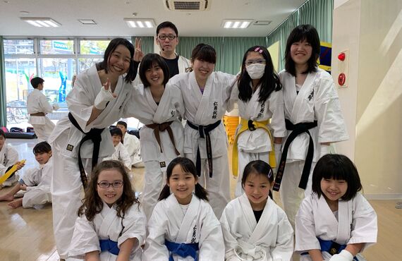 空手教室に通いたいとお考えの女性におすすめの稲沢の教室がございます